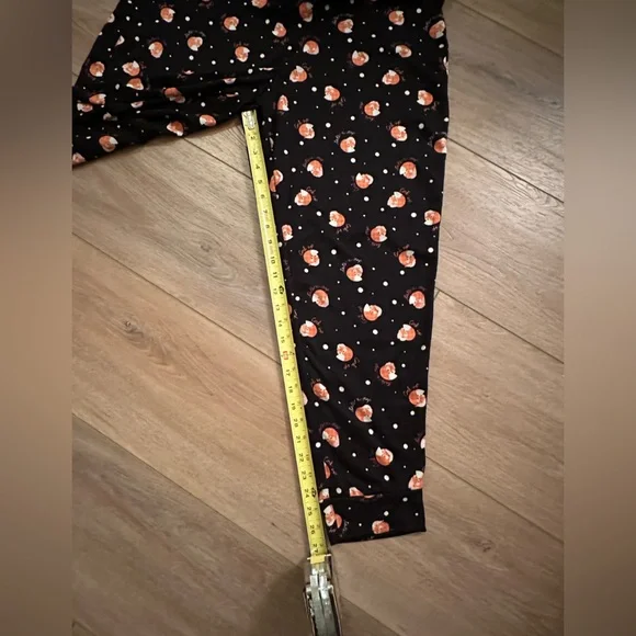 Cuddl Duds Fox Pattern Black Pajama Set - Picture 10 of 10